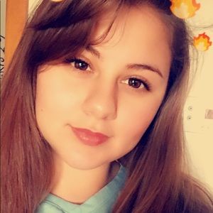 Meet your Posher, Ashlee